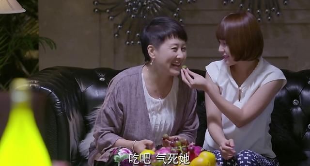  「儿媳妇」“我骨折了，儿媳也不给我做饭”“她真的忙，您吃什么我点外卖”