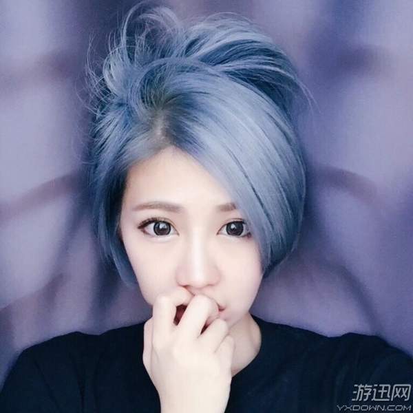 马来西亚短发正妹私房美照 五官精致御姐气息十足