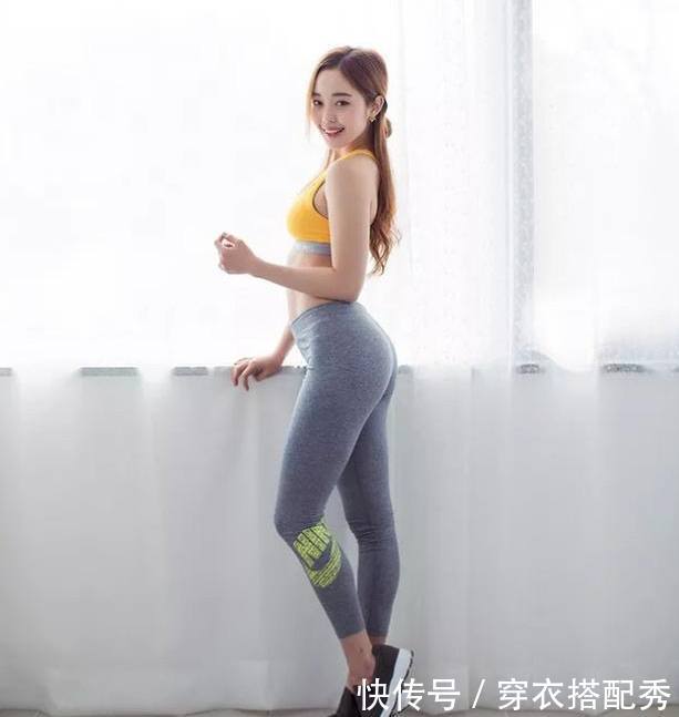 灵动甜美的打底裤美女，俏皮可人，穿出青春活力！