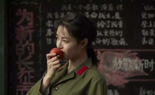  吃法@每天吃一个西红柿，皮肤就能变白？看看女明星们的吃法，普通人嫌寒碜而忽略