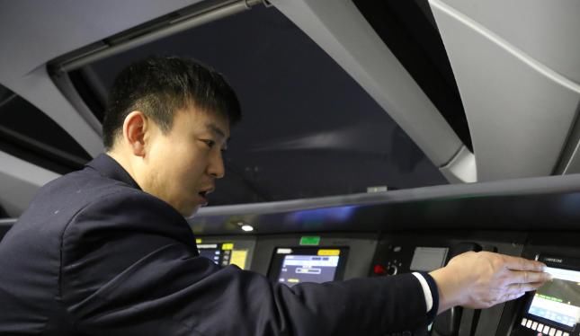 世界上高铁最先进国家前三：日本居后，第一连中国设计师都服气