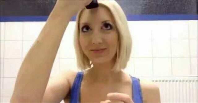 美女想知道自己光头样子，当她把头发剃光后，样子不要这么漂亮吧