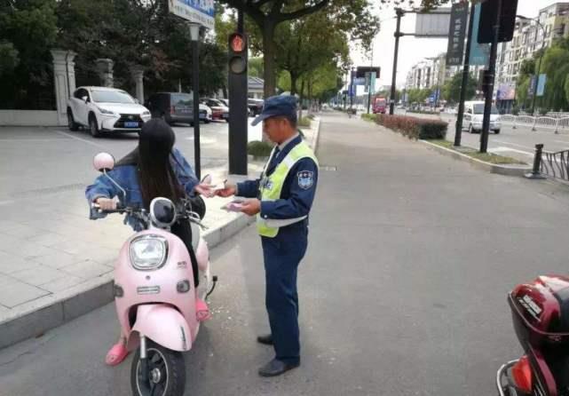  相关：电动车的替代品终于来了，无需加油充电，老百姓们都乐了