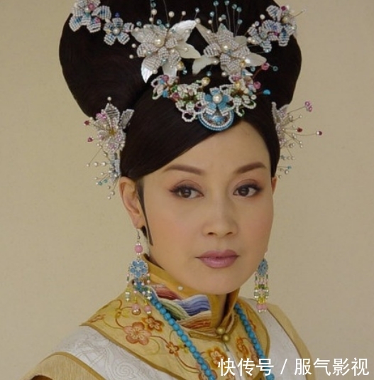 专业户@她是皇后专业户，41岁嫁给名导，结婚19年至今却无子嗣！