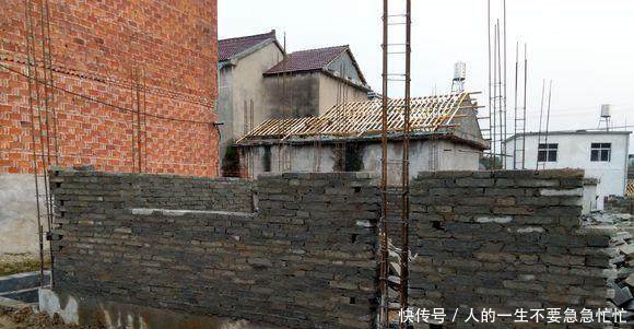 乡村大哥仅仅花了20万，就建了精美的别墅，乡亲们却很妒忌呀！