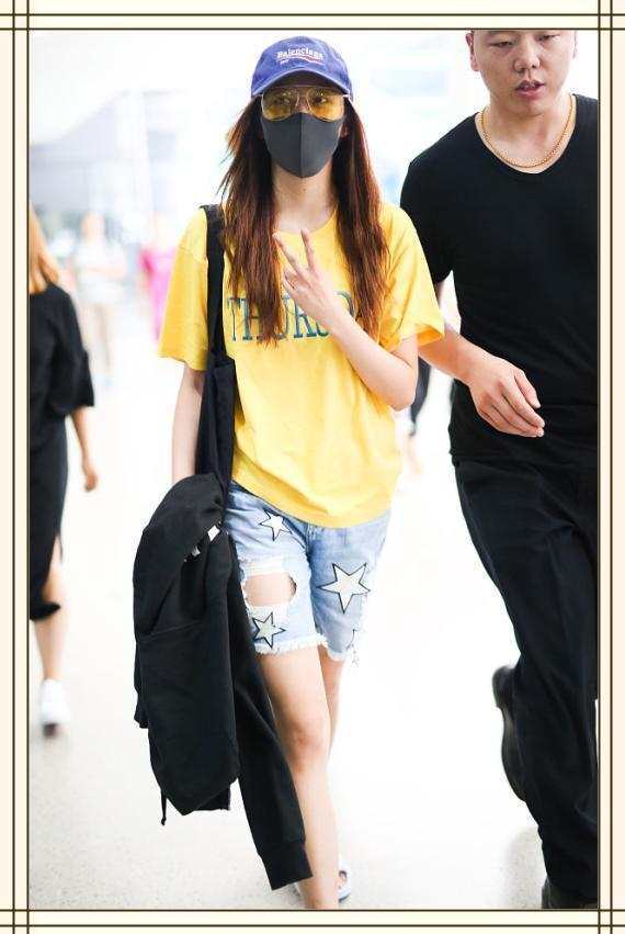 看了张雪迎的短裤, 再看看关晓彤, 真想对鹿晗说一句: 好眼光!