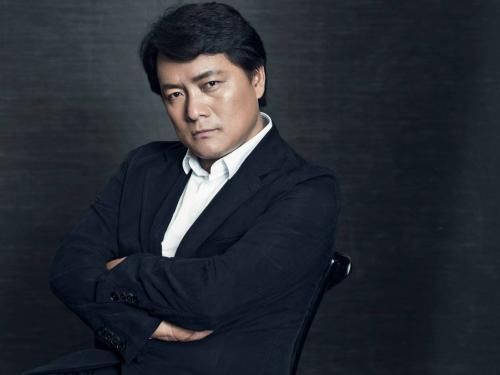 娱乐圈遇“山竹”导演实名曝光收视率造假，业内同行纷纷转发支持
