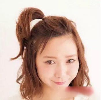 天气太热可扎无刘海丸子头发型！