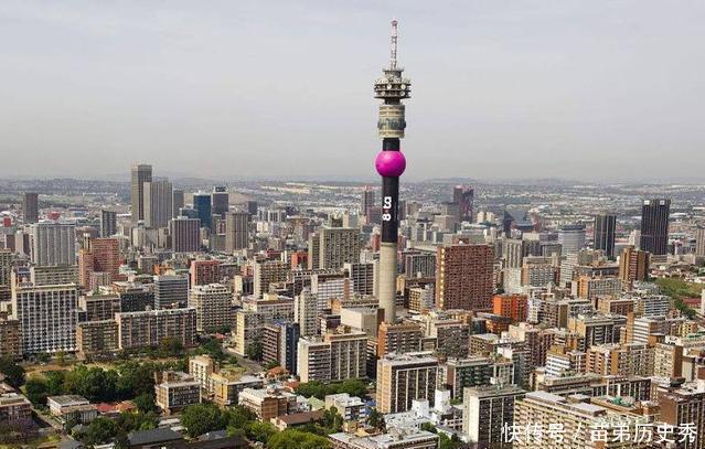 南非黑人逆袭: 曾看白人眼色吃饭, 如今逼迫白人