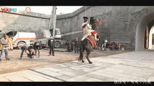 脑栓、骨头错位、心脏差？赵丽颖停工被骂卖惨，颖宝直接开炮：讨