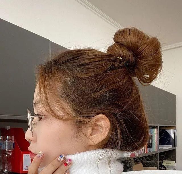  #蓬松#春夏必备丸子头绑法，不扯头皮、发量少也绑出蓬松包包头