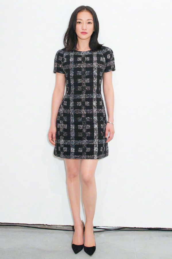 周迅被戏称为＂从十岁起就开始抽烟的如懿＂?但再出戏的大烟嗓也