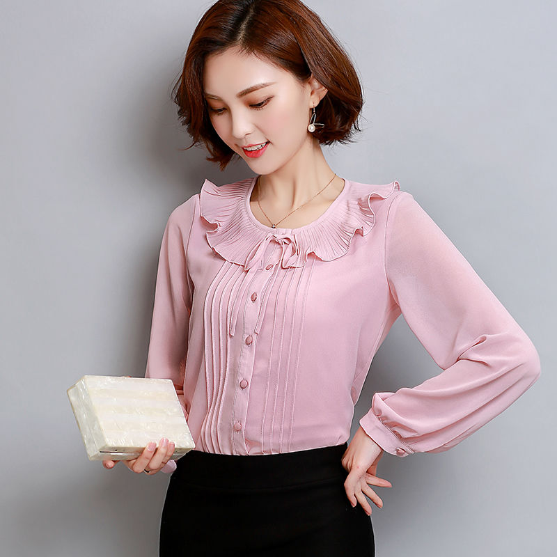 谁说丰满的女人不好看?看下面女人穿“流氓衫”，尽显迷人曲线