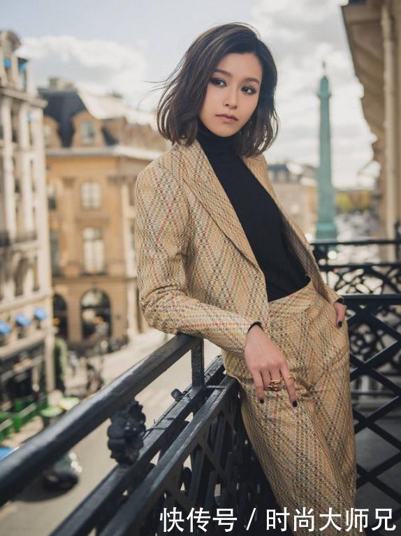 范冰冰、赵薇 惊艳时装周没想到却成了惊悚