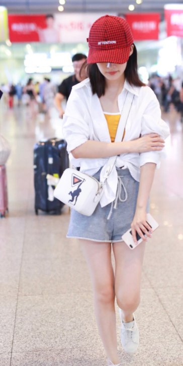 李沁的热裤美腿,宛如仙女