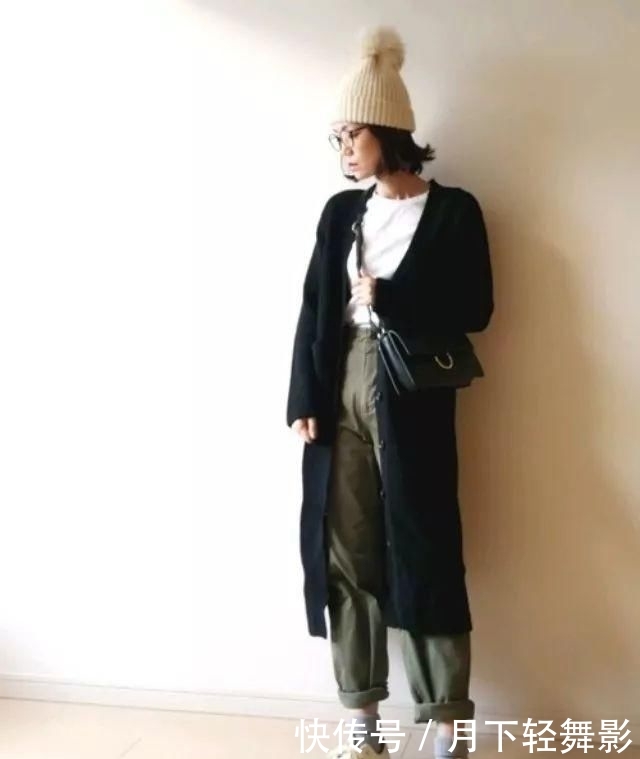  冬季：冬季穿搭如何增添层次度？一顶毛帽让你展现格外注目的时尚焦点