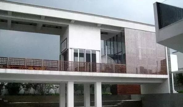  豪宅：长见识！上海真正的富豪都住这儿 马云的豪宅848㎡占地近3