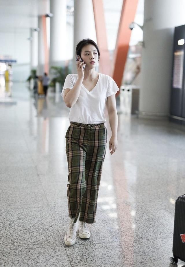 马思纯体重忽高忽低，网友：穿裤子都不用裤腰带了！