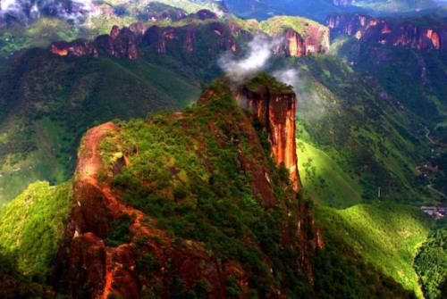 云南最美的5个景区，一片原始的自然风光，引无数游客慕名前来！