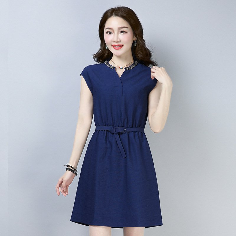 媳妇130斤，从不穿紧身装，只穿这“藏肉裙”，修身显瘦，特苗条