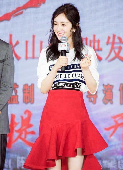 王鸥杨幂暗地较量明着撕逼，网友：未婚和少妇就是不一样！杨幂碾