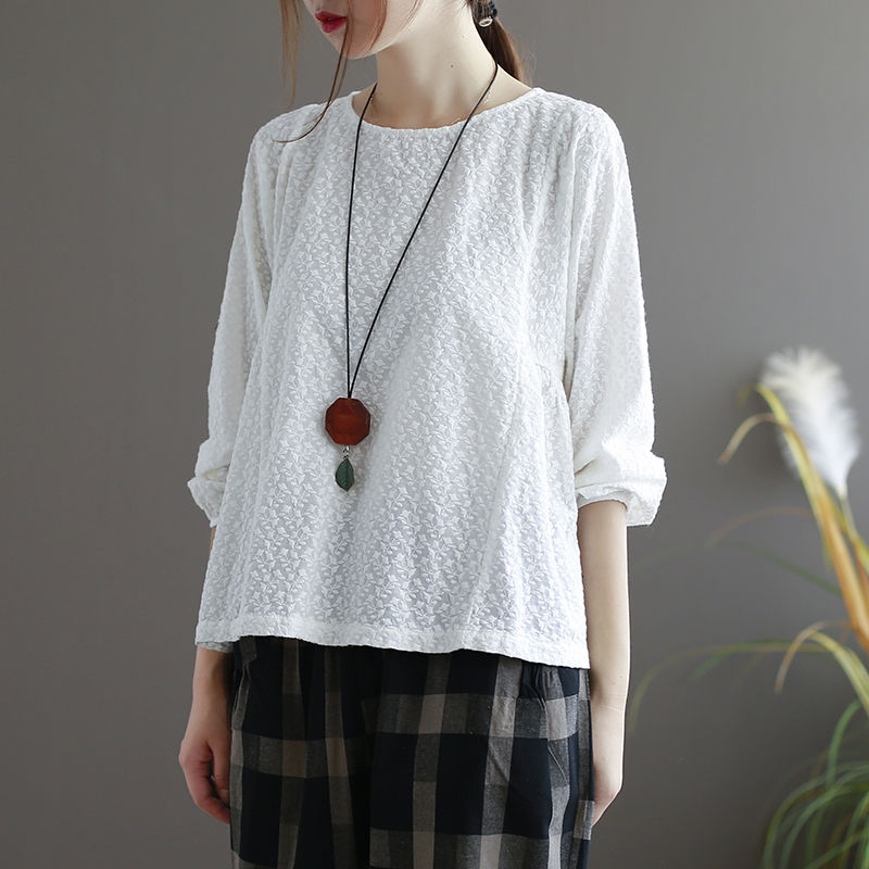 若你也是70后，秋天别穿毛衣，显气质的棉麻装，好穿洋气还减龄