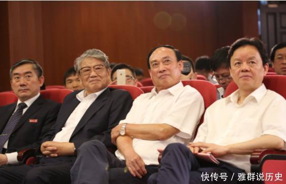 他四次成为毛主席上级,2个儿子很牛,一个副国