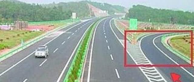  进出|2019年新规定，进出高速必须这样做，被查到直接罚200