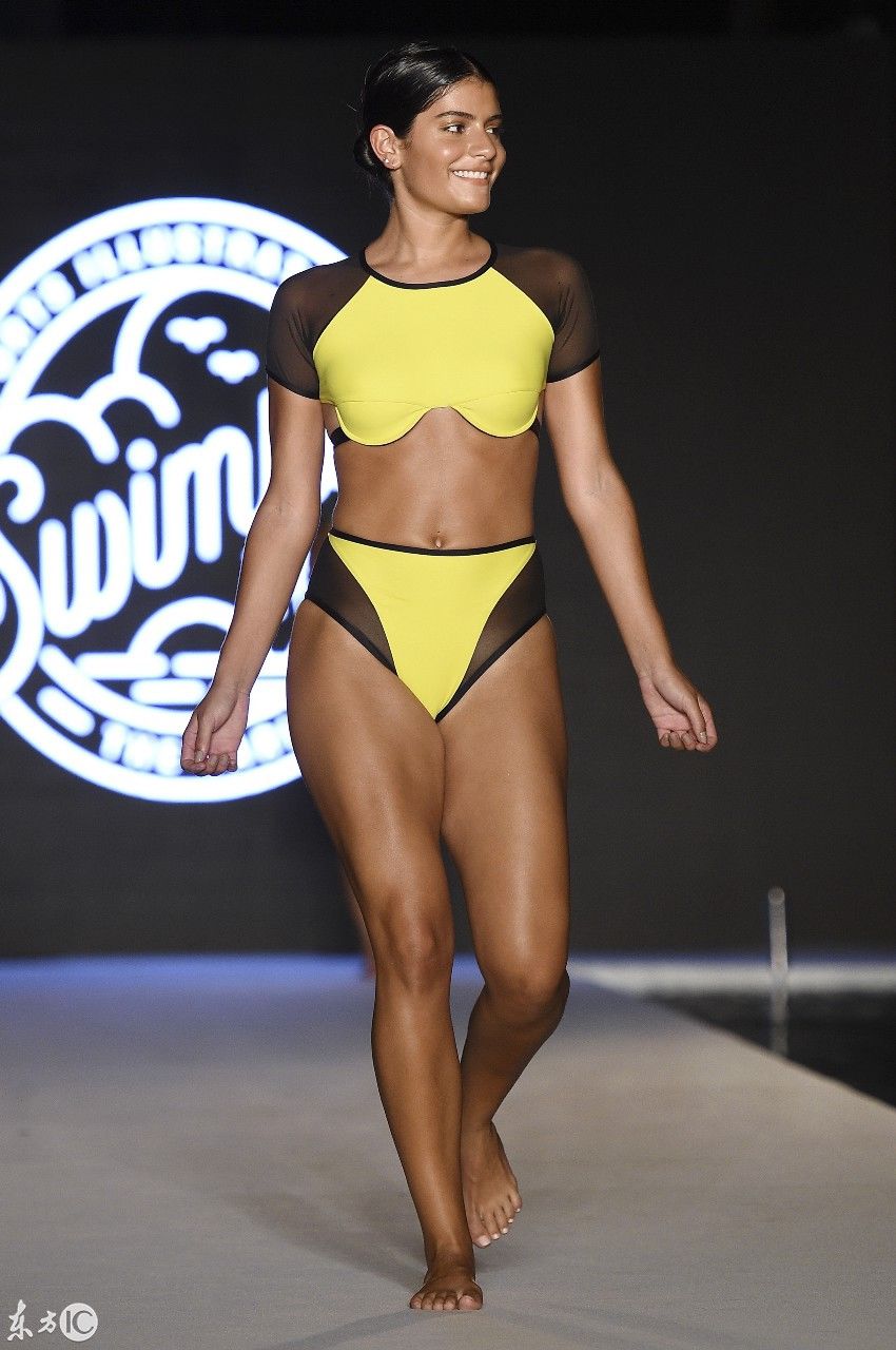 女神出没，请注意!2019年迈阿密时装周泳装速递