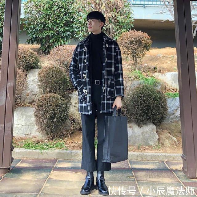  博主■韩国博主日常穿搭分享，男生们照着穿就行！女生看完根本挪不开眼