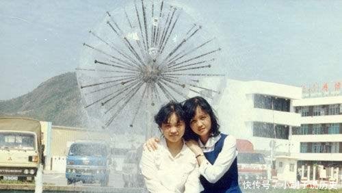 老照片1992年深圳南下的外来打工妹，看到了当年自己的样子
