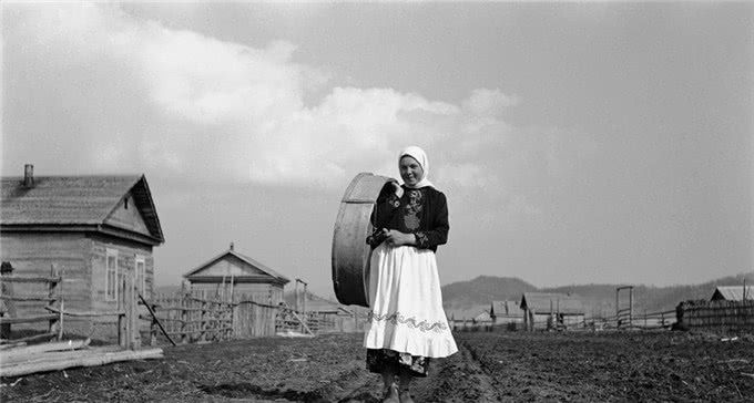  #我国#1930年代生活在我国东北的俄罗斯农民的真实生活情景