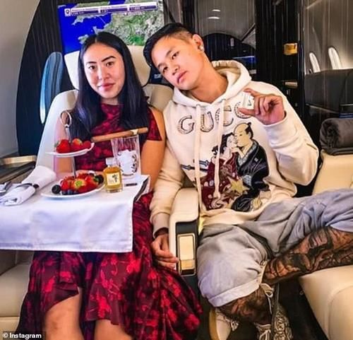  「设计师普特拉」印尼设计师造人骨手提包 系合法购买儿童脊椎制成 遭到网友谴责