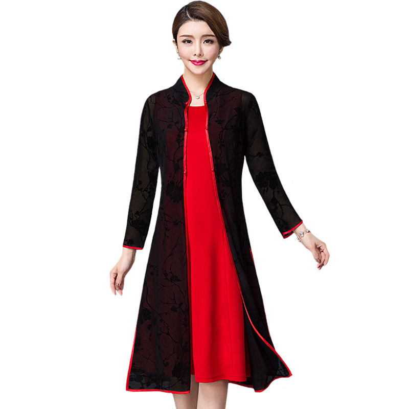 过了五十岁就穿这样的妈妈装，优雅舒适又减龄，人见人夸