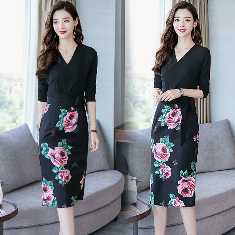 入秋后，流行这样的洋气套装，适合40-55岁女人，美的很出众