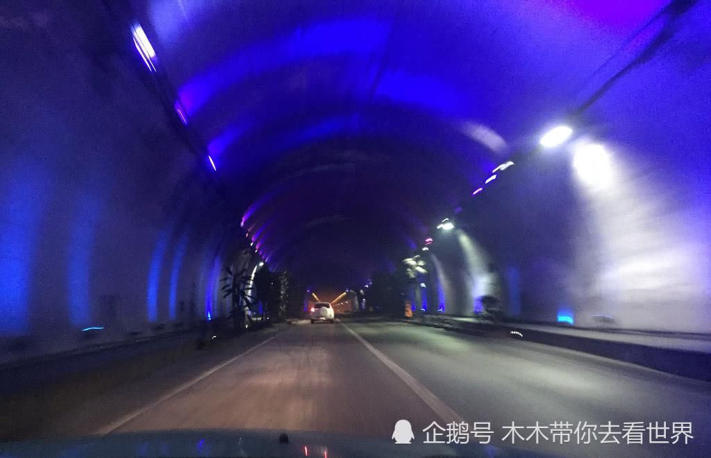  公路|亚洲第一长公路隧道在陕西，创造了6个世界第一，号称天下第一隧