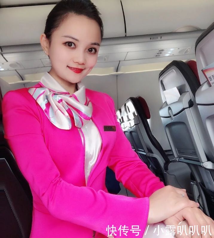 空姐的“丝袜”不仅为了好看,还有很多功能,网友:一直误解了!