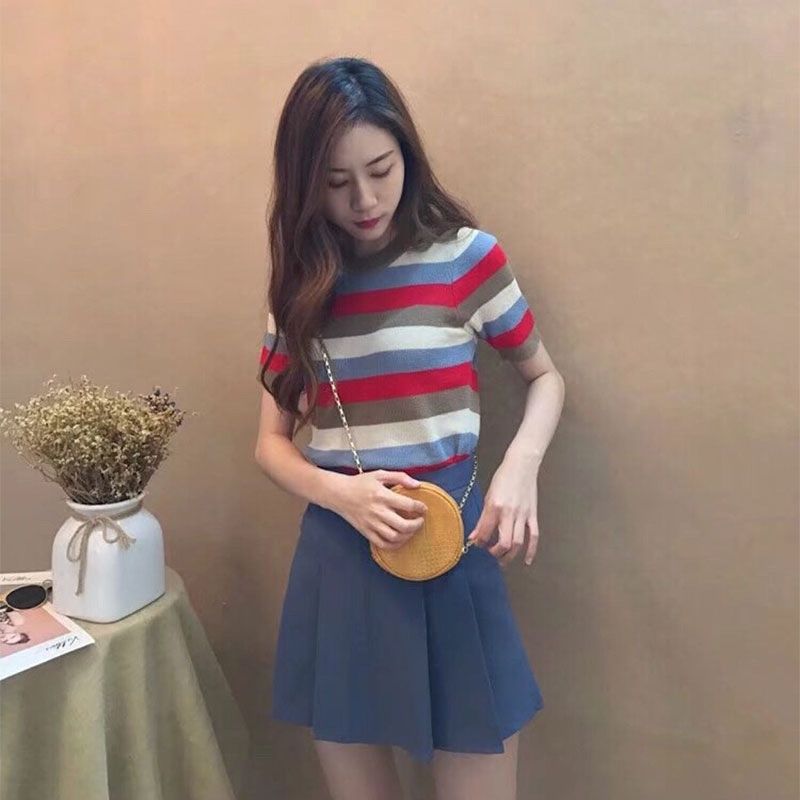 女人过了30岁，就穿俏皮套装+高跟，洋气减龄像18少女