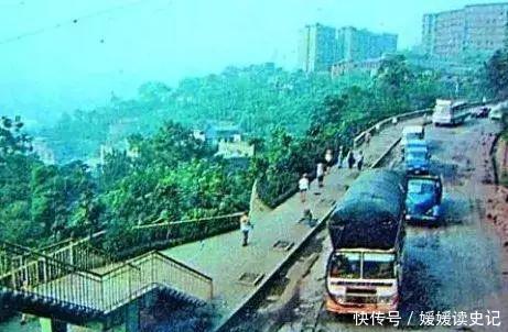 70年代，解放碑还是最高的建筑——老照片上的重庆记忆