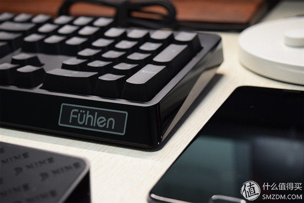 谁说机械键盘就一定吵闹?富勒G900S RGB静音红轴了解一下