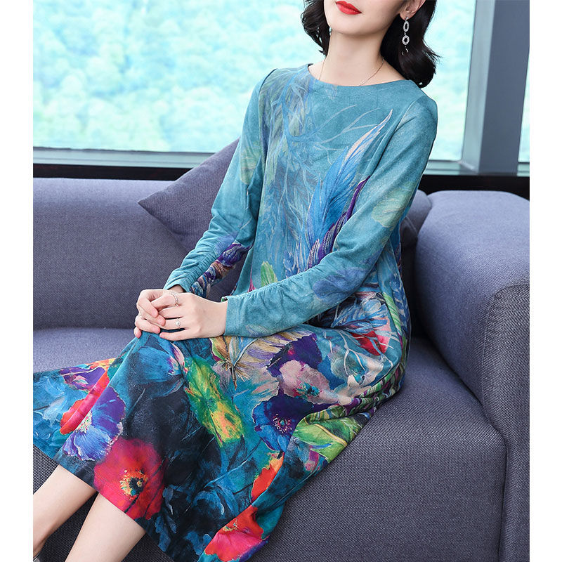 这酒红裙找了3天3夜，太好看了!款款精致，妈妈穿上减龄像30