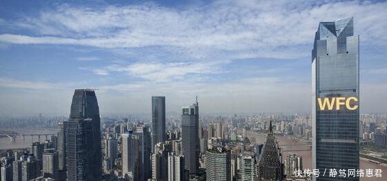 重庆第一高楼, 中国西部第一大楼, 总投资逾10亿美元