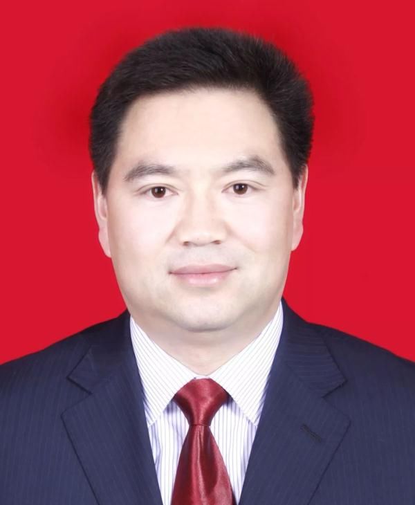 关于王隆等同志任前公示的公告