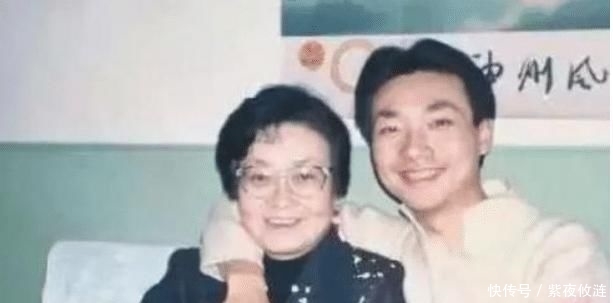  哽咽：从朱迅哽咽到康辉痛哭，央视主持人失态背后，是一个最大的＂谎言＂