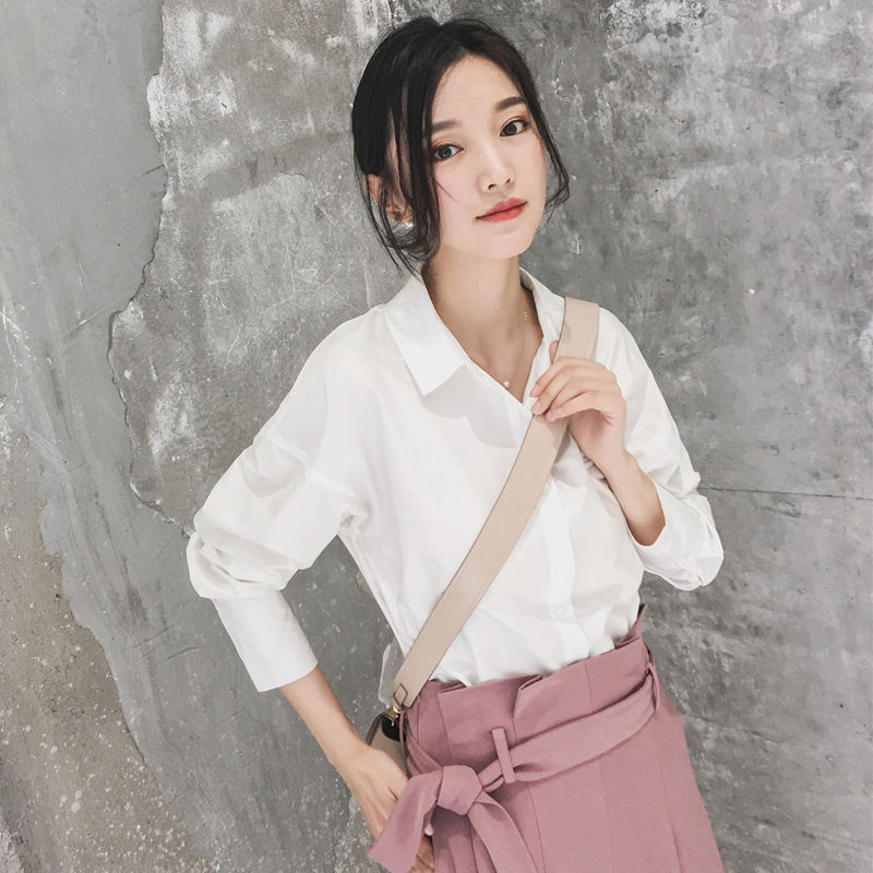 老婆太会打扮了，秋天穿这减龄套装，洋气不贵，美的让人心动不已