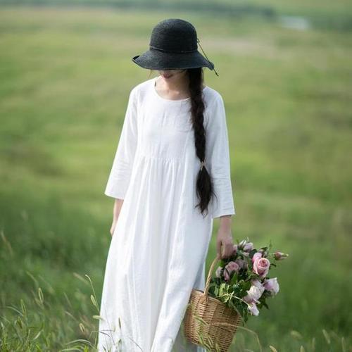 2018年秋季的气质连衣裙，让你从夏美到秋