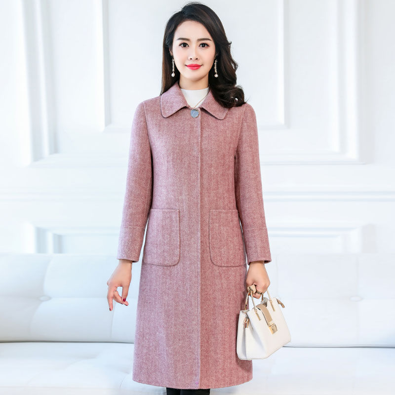 一场秋雨一场寒，今年流行的毛呢外套，简单精致，老婆一下买5套