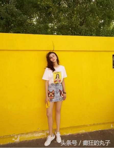 她是范冰冰替身，穿粉色连体裤玩转高级温润美，网友：这是睡衣吗