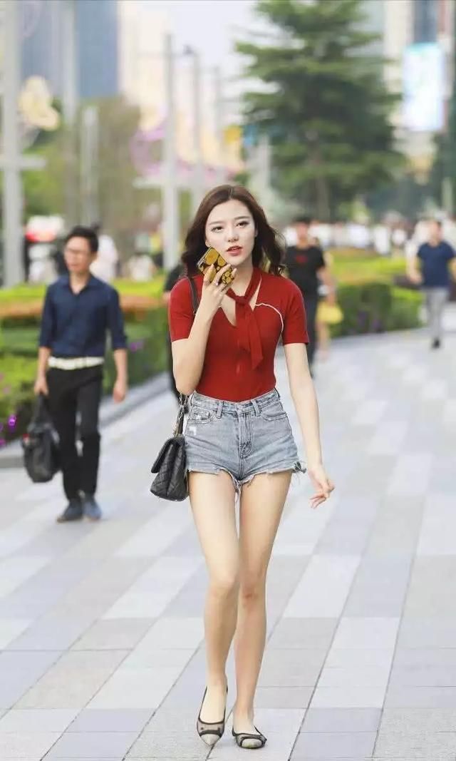  【女人味】高跟鞋简约又气质，搭配起来让你更有女人味