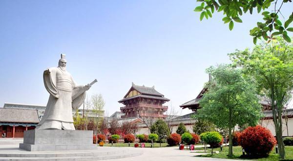  高铁站■中部一座地理位置极优越的城市, 未来将有5座高铁站, 前